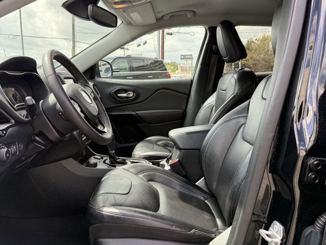 2023 Jeep Cherokee Altitude Lux