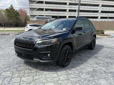 2023 Jeep Cherokee Altitude Lux