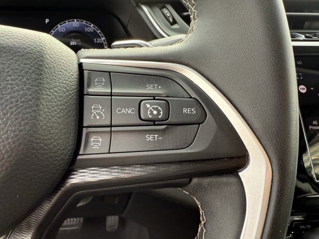 2023 Jeep Grand Cherokee L Laredo