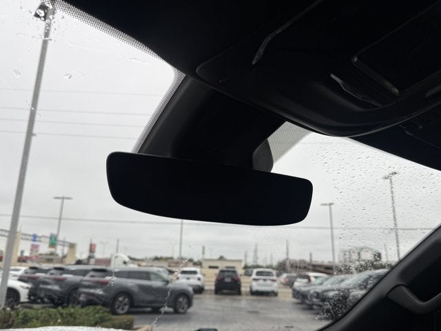 2023 Jeep Wagoneer Base