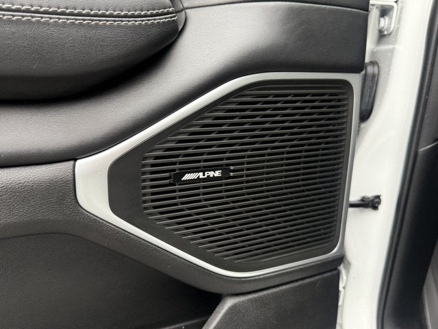 2023 Jeep Wagoneer Base