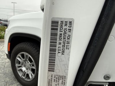 2023 Jeep Wagoneer Base