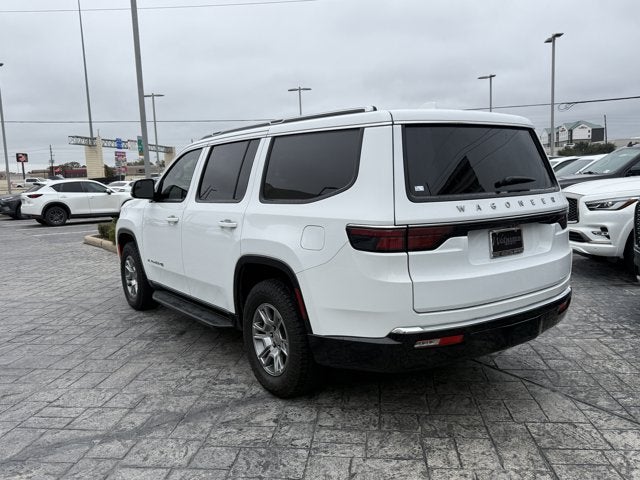 2023 Jeep Wagoneer Base