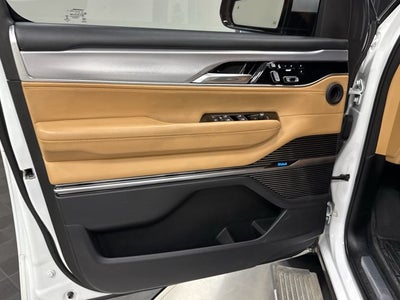 2022 Jeep Grand Wagoneer Series III