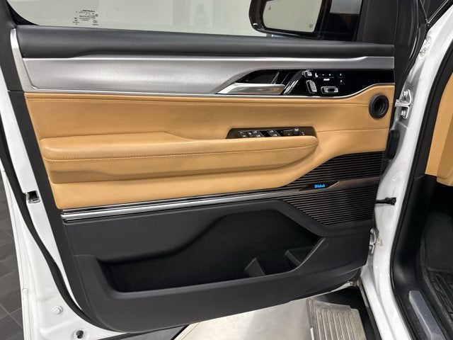 2022 Jeep Grand Wagoneer Series III