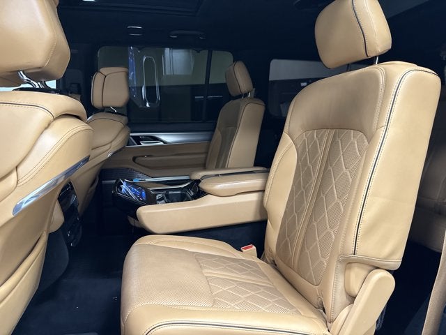 2022 Jeep Grand Wagoneer Series III
