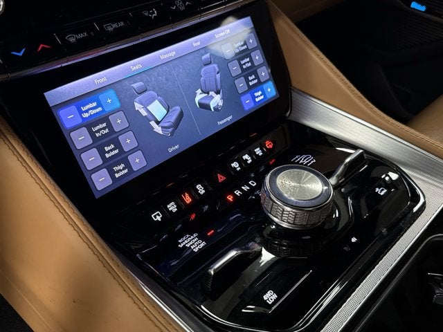 2022 Jeep Grand Wagoneer Series III