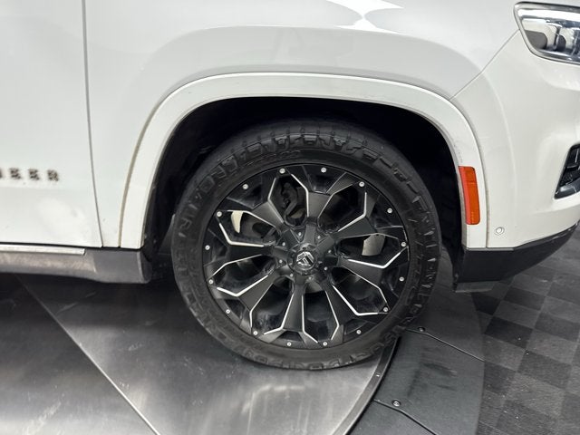2022 Jeep Grand Wagoneer Series III