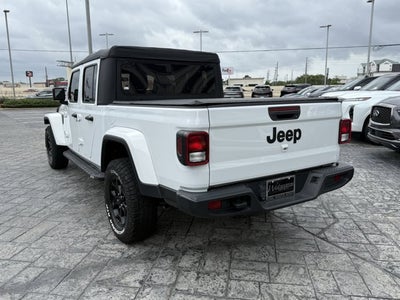 2021 Jeep Gladiator Willys
