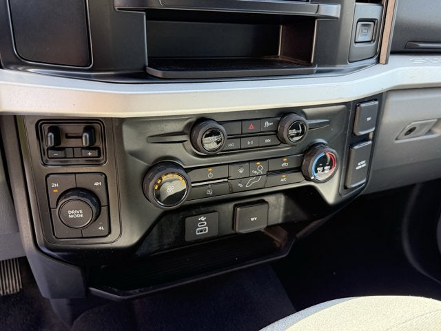 2025 Ford Super Duty F-250 SRW XLT