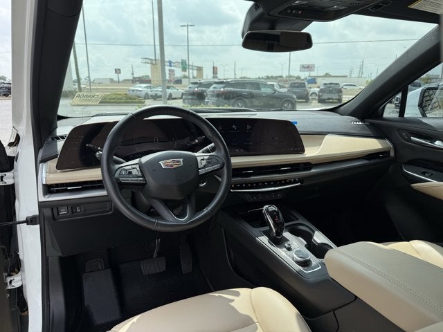 2024 Cadillac XT4 FWD Luxury
