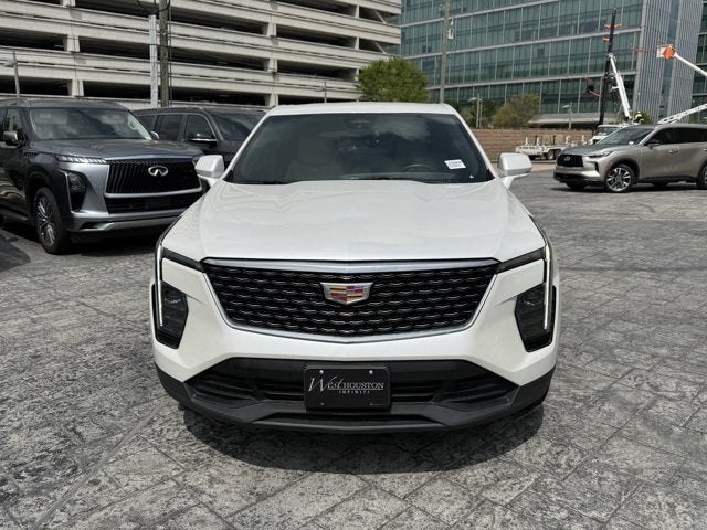 2024 Cadillac XT4 FWD Luxury