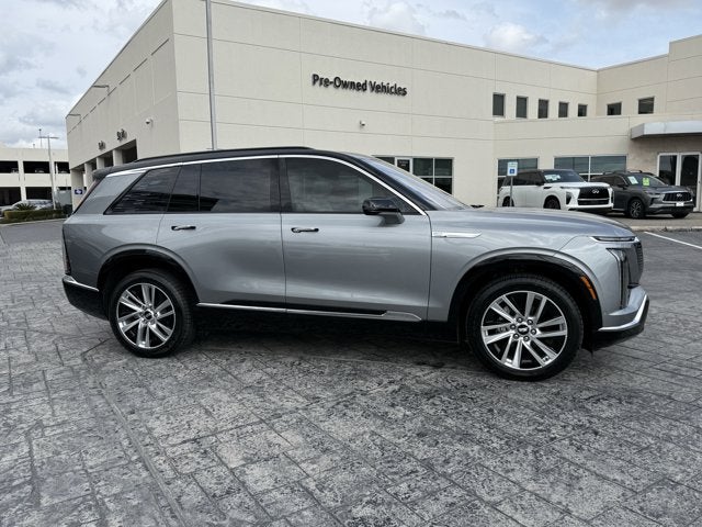 2026 Cadillac VISTIQ Luxury