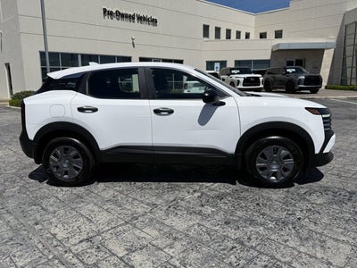 2025 Nissan Kicks S