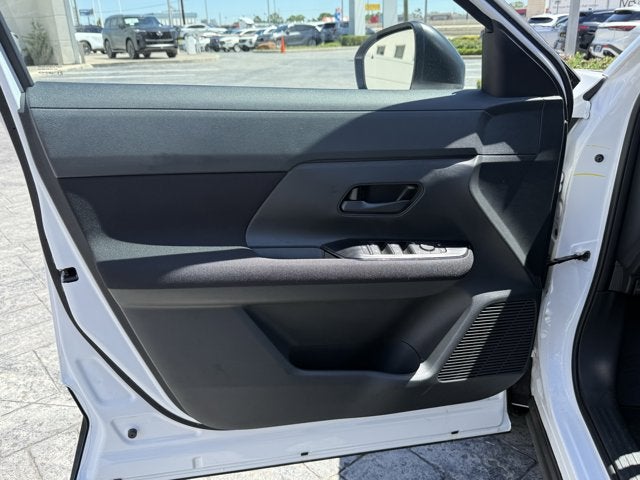 2025 Nissan Kicks S