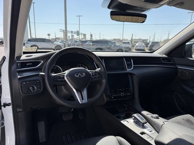 2023 INFINITI QX50 LUXE FWD