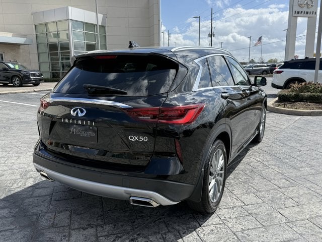 2023 INFINITI QX50 LUXE FWD