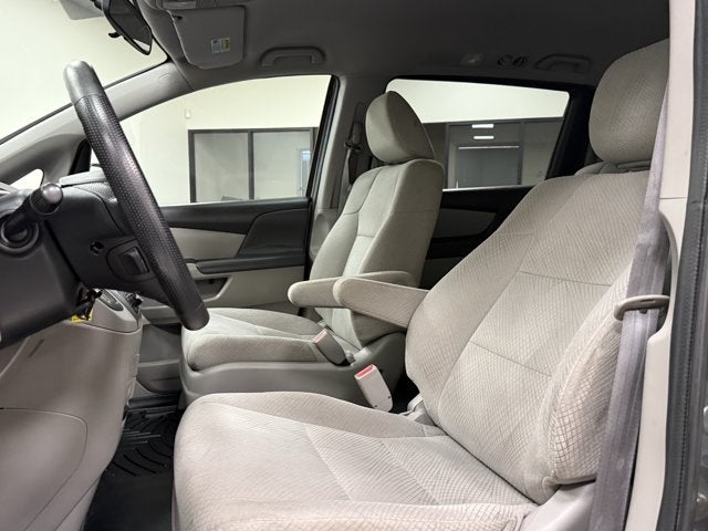 2016 Honda Odyssey LX - Photo 12