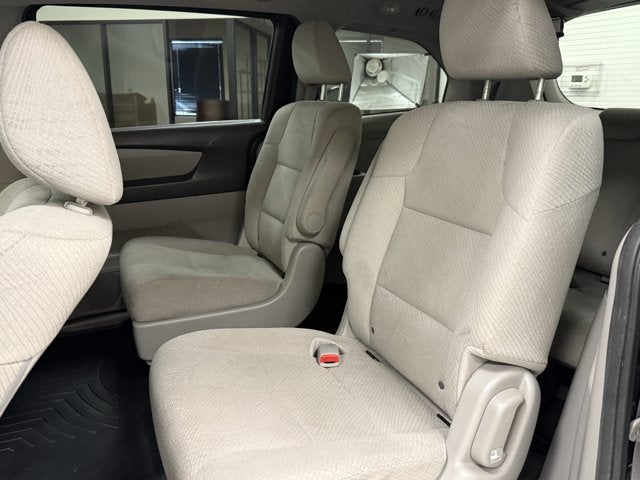 2016 Honda Odyssey LX - Photo 14