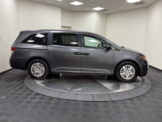 2016 Honda Odyssey LX - Photo 8