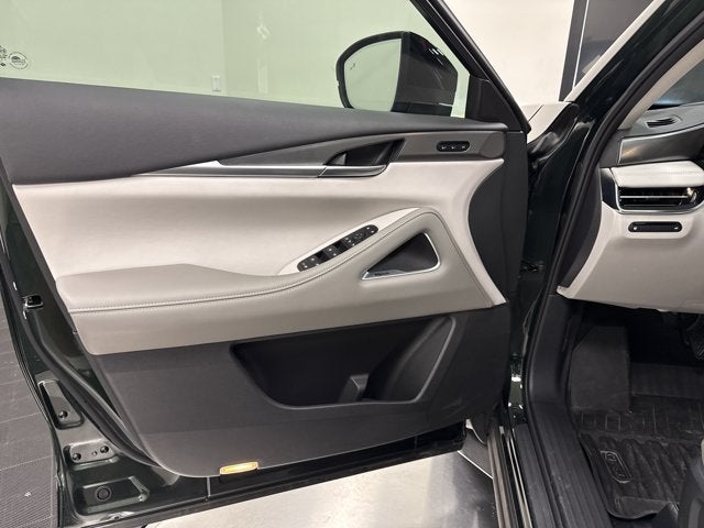 2027 INFINITI QX60 Luxe FWD