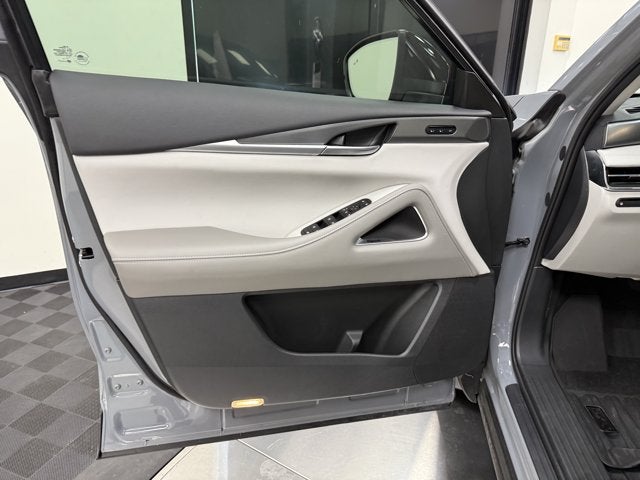 2027 INFINITI QX60 Luxe FWD