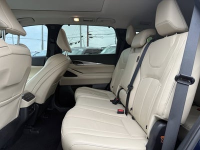 2023 INFINITI QX60 LUXE FWD