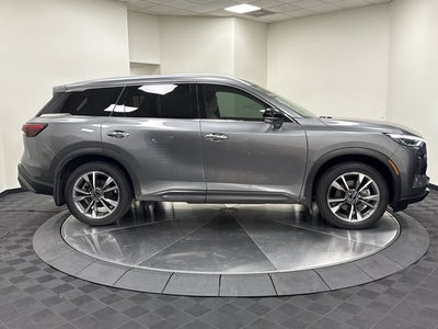 2023 INFINITI QX60 LUXE FWD