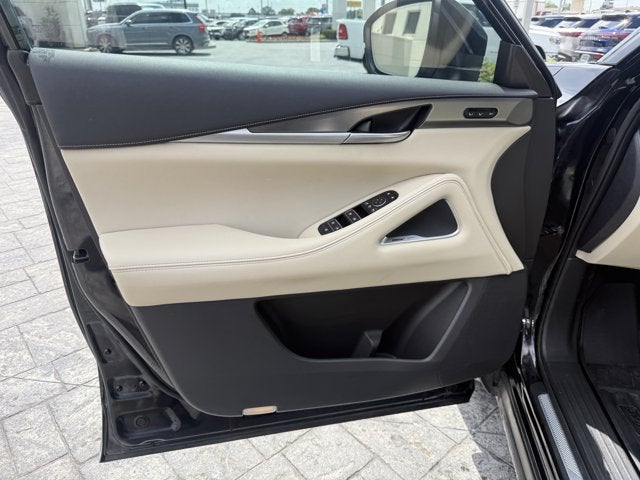 2023 INFINITI QX60 LUXE FWD