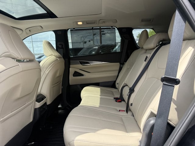 2023 INFINITI QX60 LUXE FWD