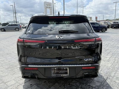 2023 INFINITI QX60 LUXE FWD