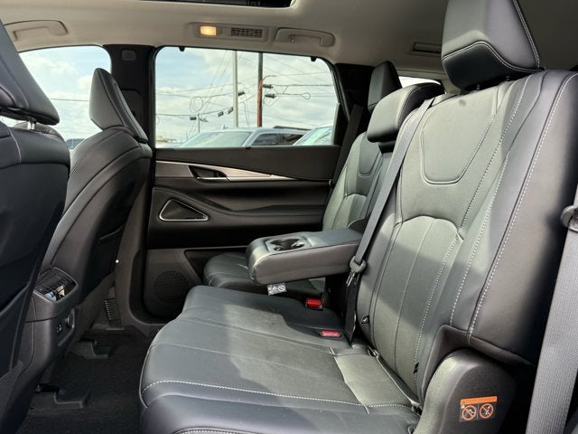 2023 INFINITI QX60 LUXE FWD