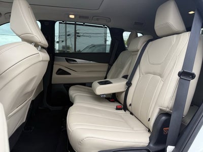 2023 INFINITI QX60 LUXE AWD