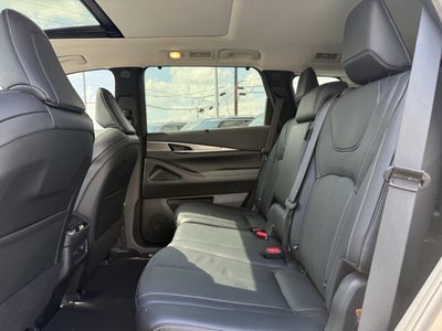 2023 INFINITI QX60 LUXE AWD