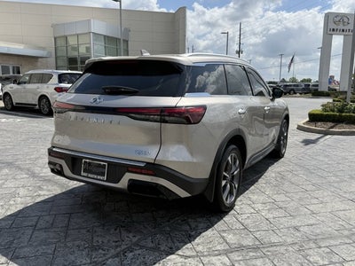 2023 INFINITI QX60 LUXE AWD