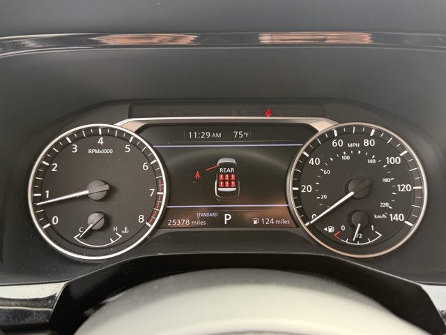 2024 Nissan Pathfinder SV