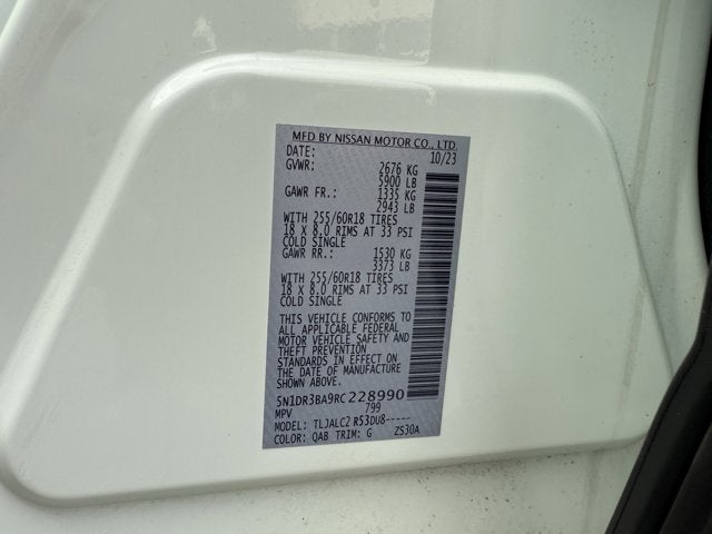 2024 Nissan Pathfinder SV