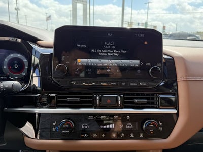 2025 Nissan Pathfinder Platinum