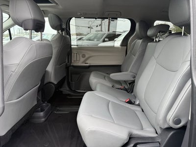 2024 Toyota Sienna XLE