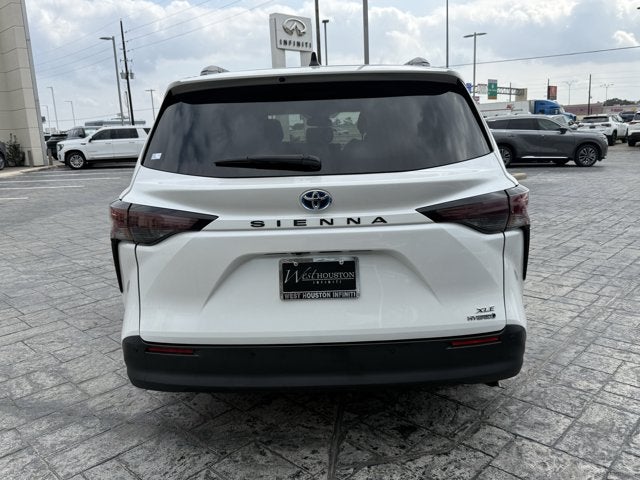 2024 Toyota Sienna XLE
