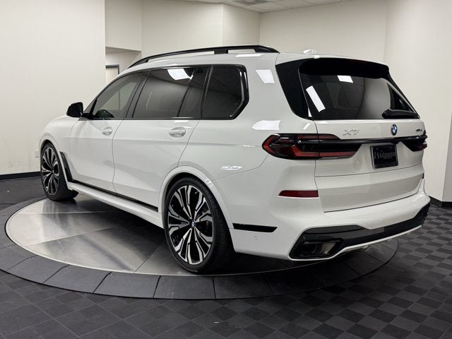 2024 BMW X7 xDrive40i