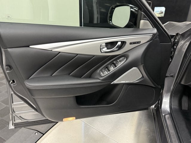 2023 INFINITI Q50 LUXE RWD