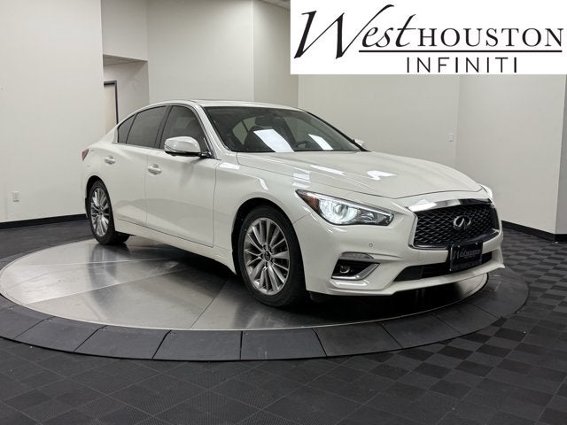 2023 INFINITI Q50 LUXE RWD