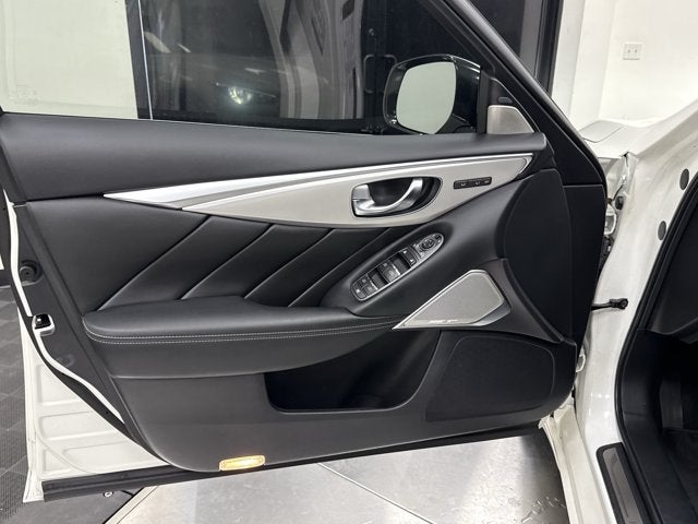 2023 INFINITI Q50 LUXE RWD