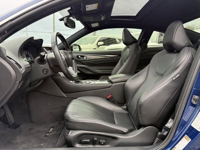 2018 INFINITI Q60 LUXE