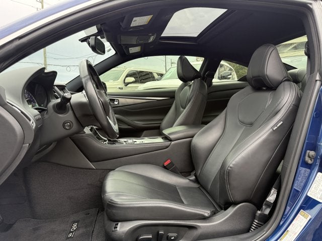 2018 INFINITI Q60 LUXE