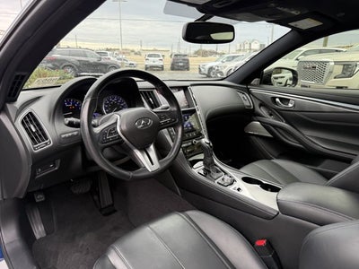 2018 INFINITI Q60 LUXE