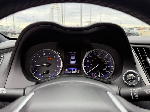 2018 INFINITI Q60 LUXE