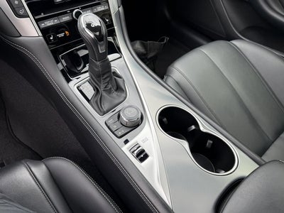 2018 INFINITI Q60 LUXE