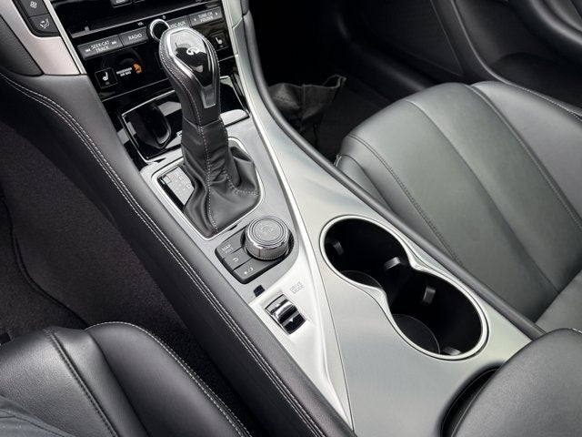 2018 INFINITI Q60 LUXE